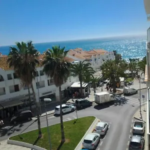 nerja-gaviota-holidays-piscina-y-playa.es-andalucia.com/