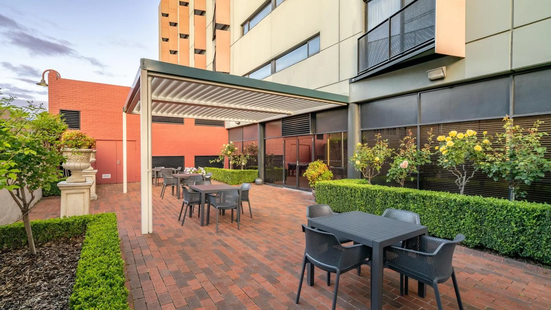 **** Aparthotel The Old Woolstore Apartment Hotel Hobart Australia