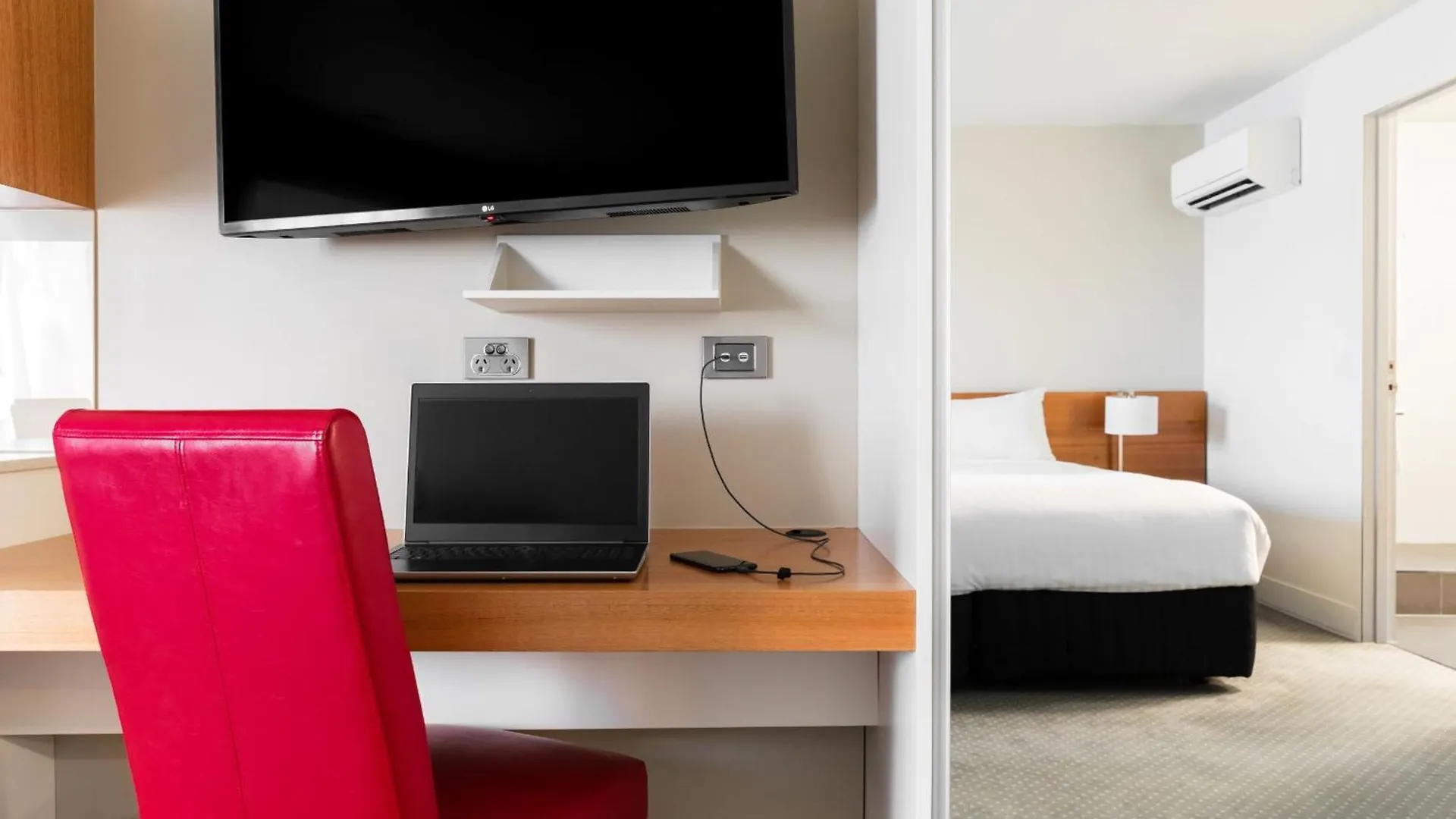 The Old Woolstore Apartment Hotel Hobart 4*,